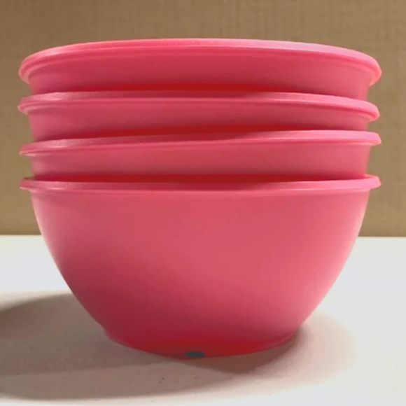 Tupperware 4 x Legacy Soup or Cereal Serving 1.75C bowls New - Pretty Pink Punch - Picture 11 of 16